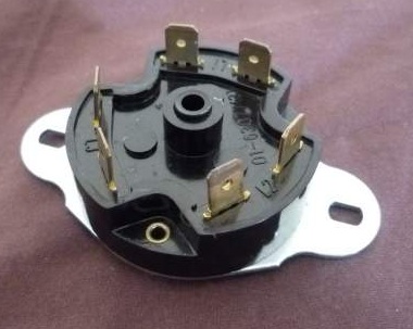 Thermostat de sécurité triphasé 150°C accumulateurs série WSPx010 AEG