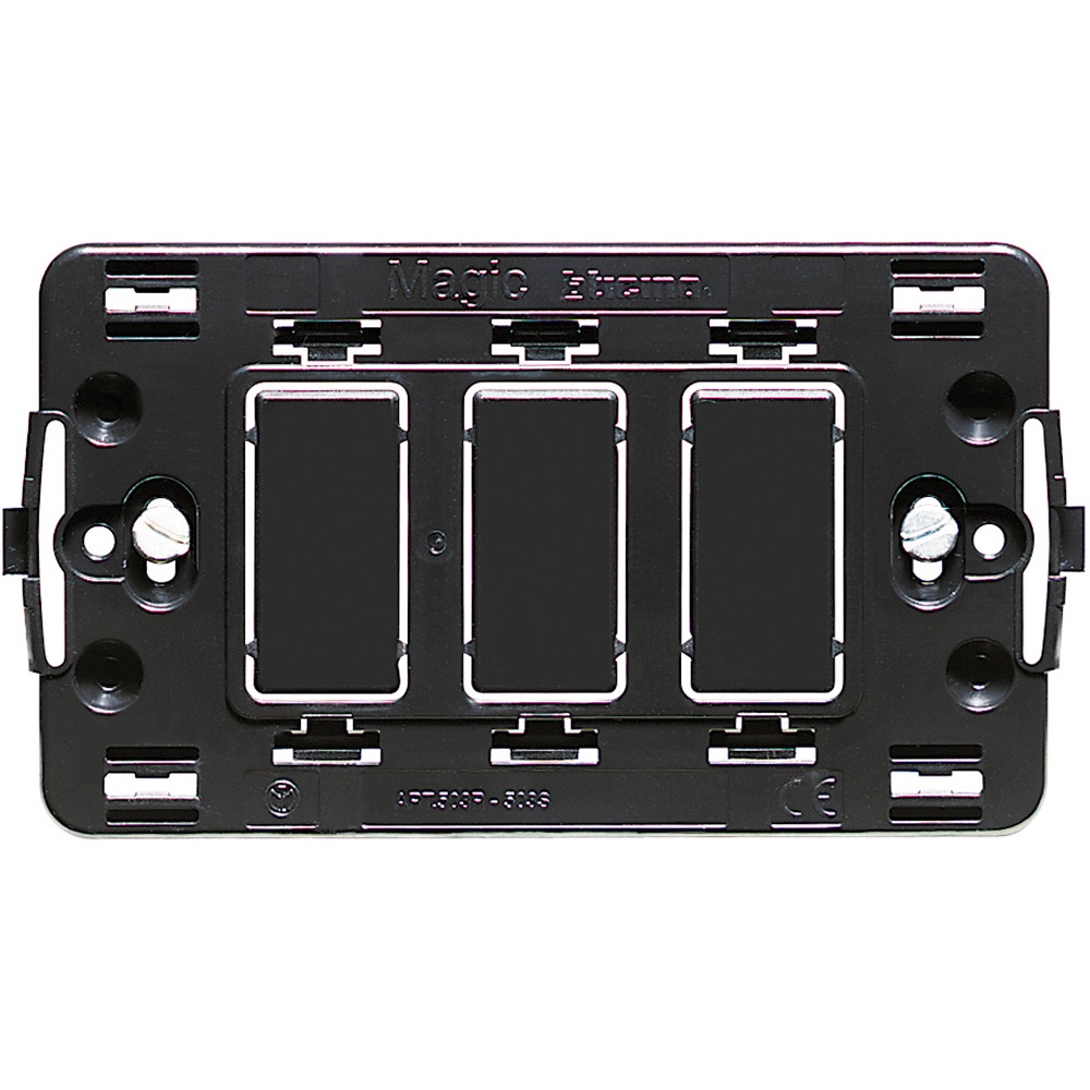 Support à vis 3x1 modules pour boîtes 503E ou PB503 Magic Bticino