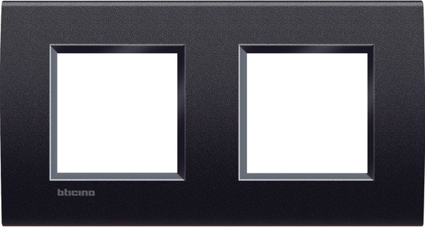 Plaque de recouvrement 2x2 modules entraxe 71mm anthracite Living Light Bticino