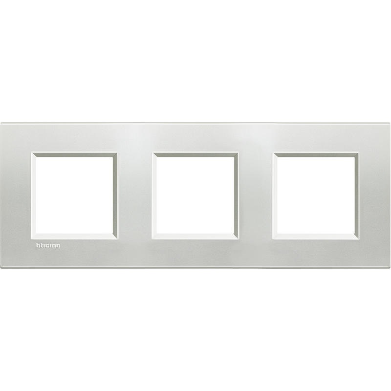 Plaque de recouvrement 3x2 modules entraxe 71mm argent Living Light Bticino