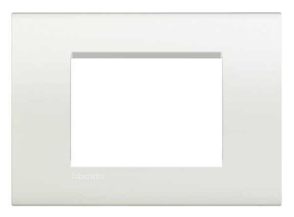 Plaque de recouvrement 3 modules blanc Living Light Bticino