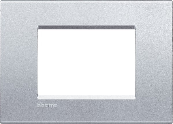 Plaque de recouvrement 3 modules Tech Living Light Bticino