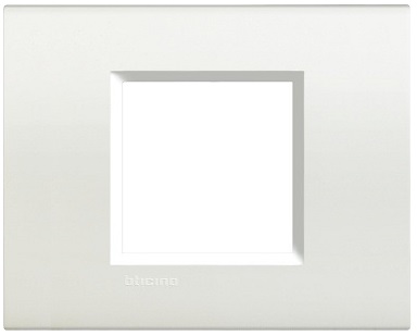 Plaque de recouvrement 2 modules large blanc Living Light Bticino