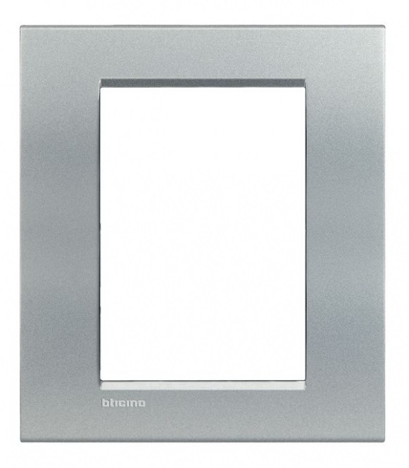 Plaque de recouvrement 3+3 modules Tech Living Light Bticino