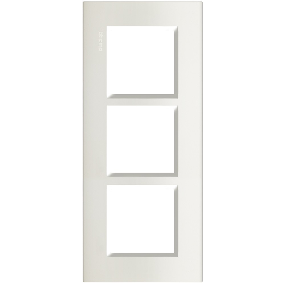 Plaque de recouvrement 3x2 modules entraxe 57mm blanc Living Light Bticino