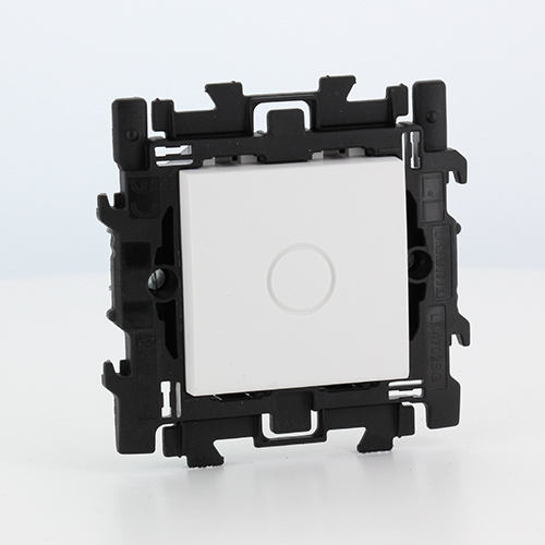 Obturateur 2 modules avec support à griffes blanc Living Light Bticino