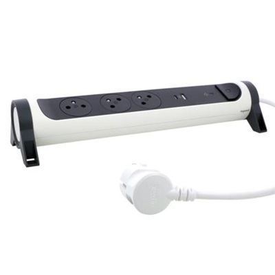 Bloc multiprises rotatif 3 prises 2P+T 16A et chargeur USB A+C 3.0A avec cordon 1.5m (3G1.5mm²) interrupteur et parafoudre Legrand
