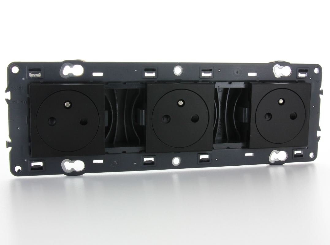 Prise de courant triple affleurante 2P+T 16A/250V bornes auto support à vis Valena Next noir Legrand